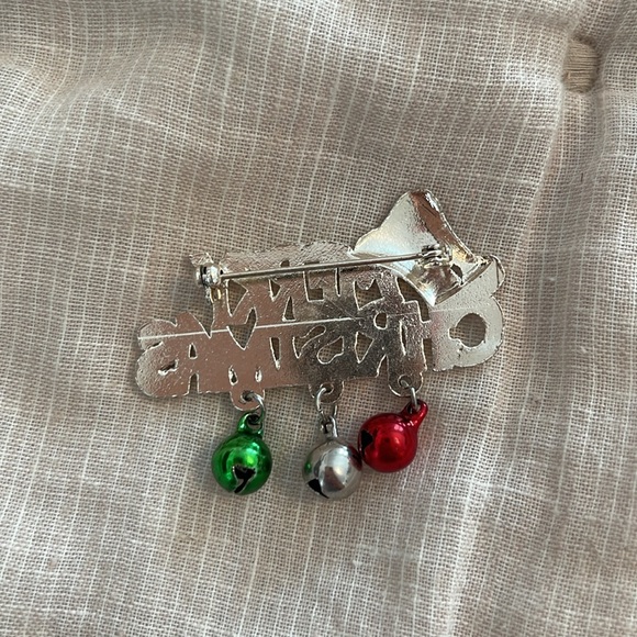 Merry Christmas Pin - Picture 4 of 5